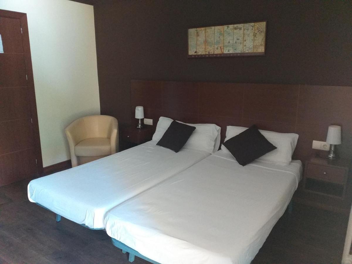 Hostal Sant Marcal Amer Εξωτερικό φωτογραφία